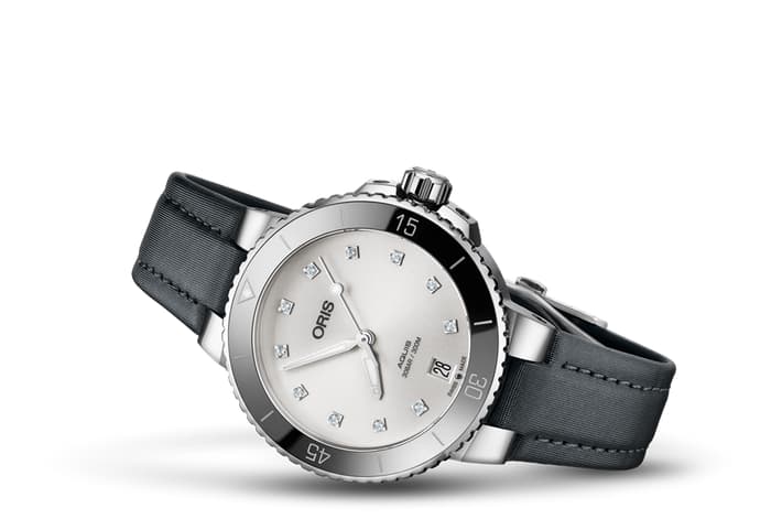 Image of Aquis Date Diamonds